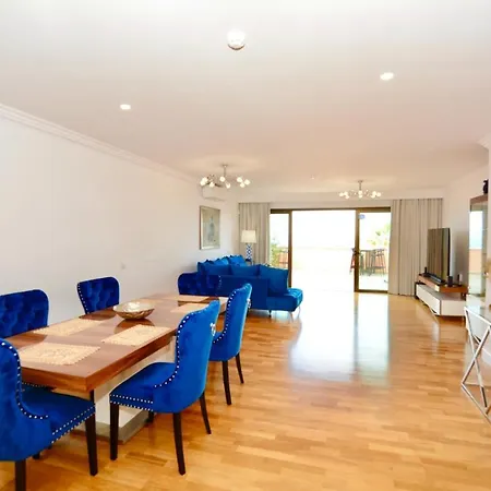 Blue Diamond Luxury With Amazing Seaview In